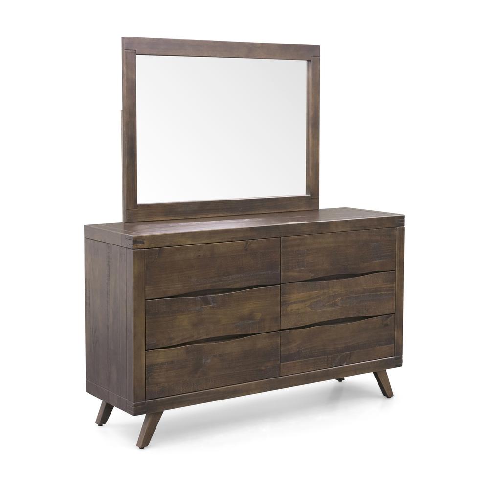 Pasco Dresser & Mirror. Picture 5