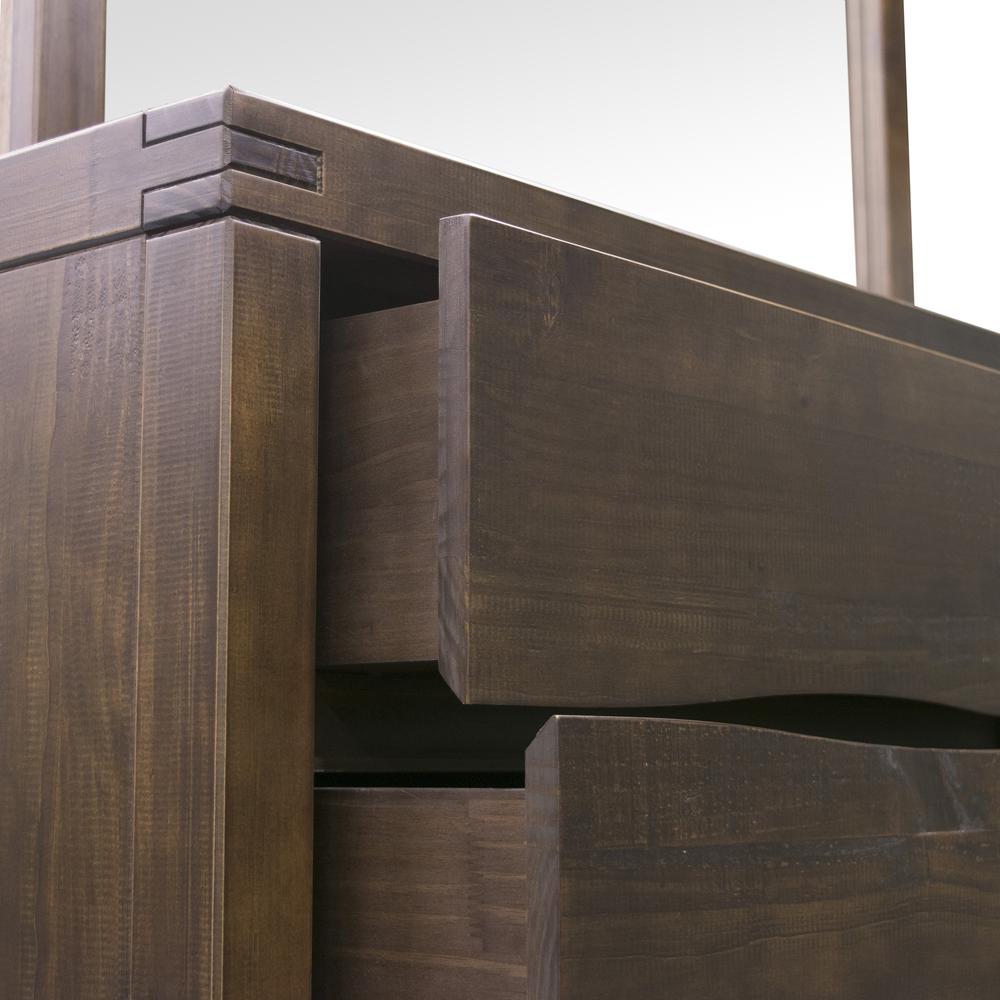 Pasco Dresser & Mirror. Picture 14