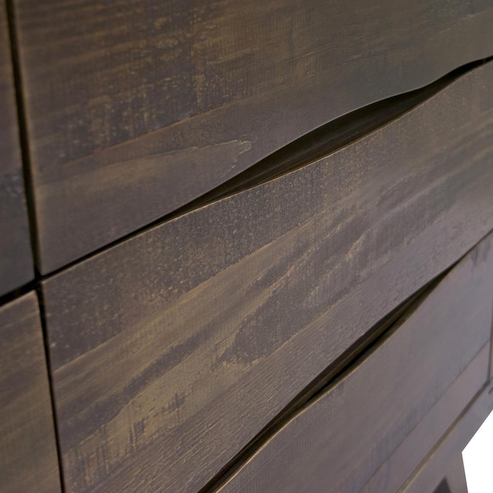 Pasco Dresser & Mirror. Picture 16