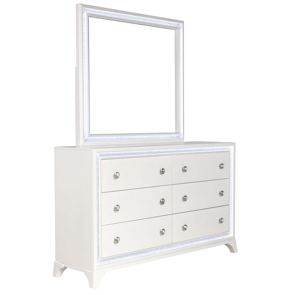 Cassie 4-Piece King Bedroom Set. Picture 3