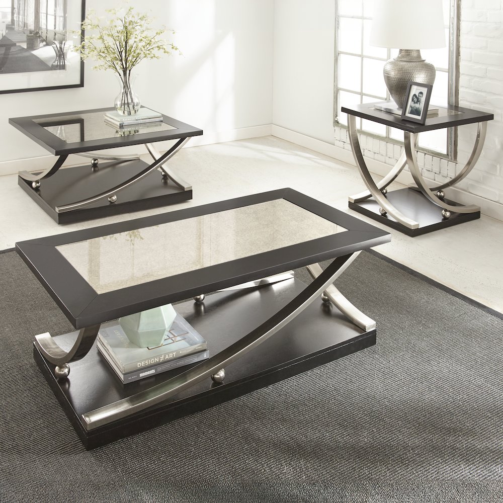 Ramsey End Table. Picture 2