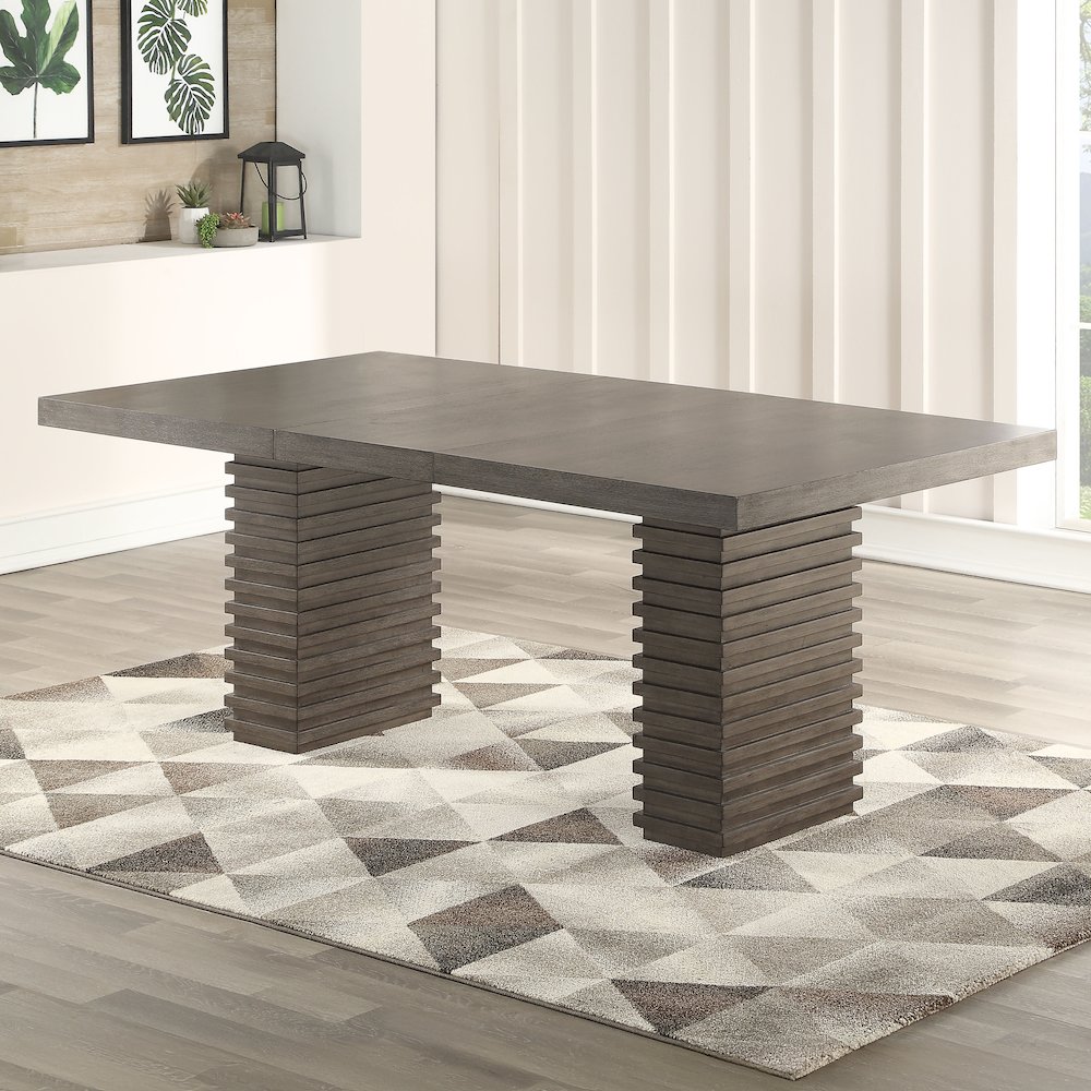 Mila Dining Table. Picture 5