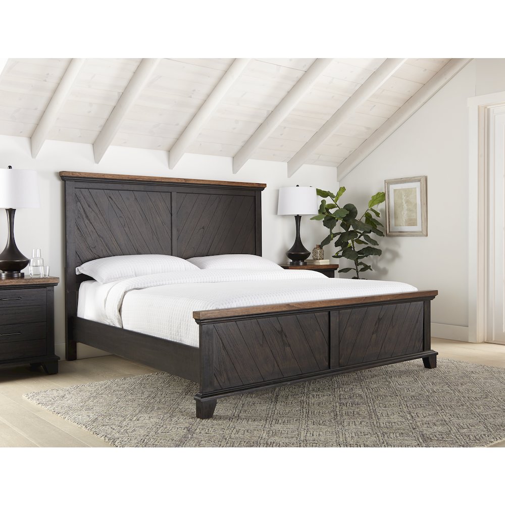 Bear Creek Queen Bed Brown. Picture 4