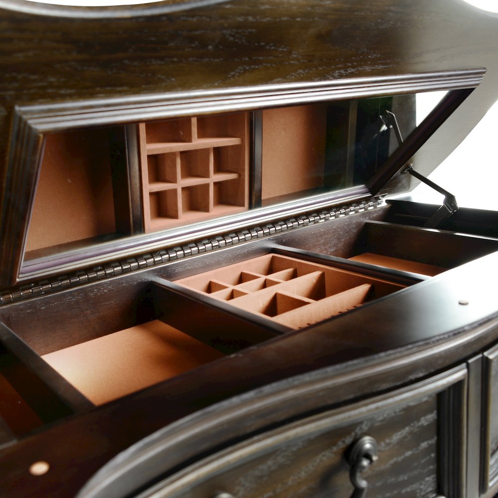 Rhapsody King 6pc Bedroom Set. Picture 10