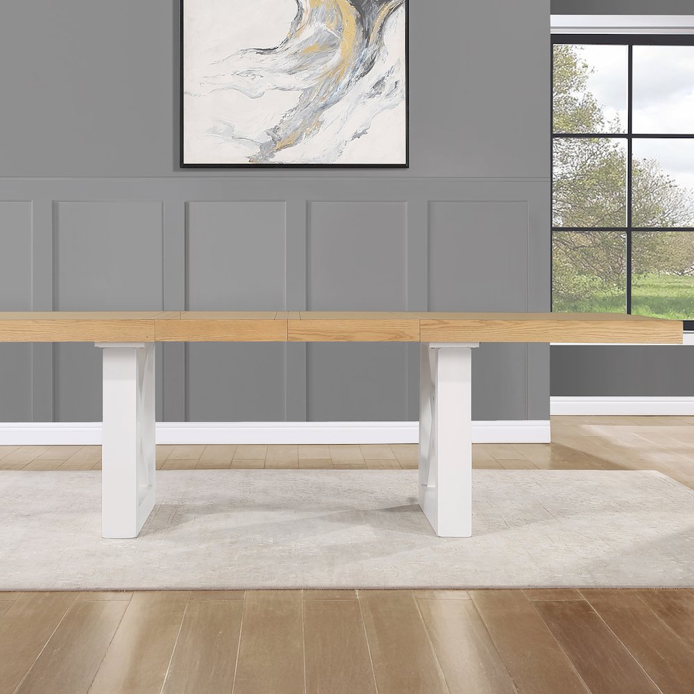 Magnolia Dining Table. Picture 4