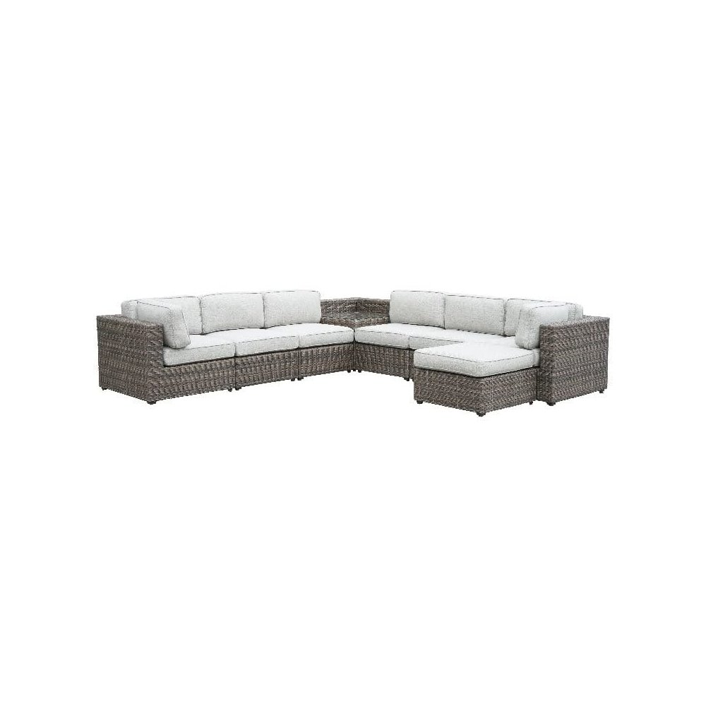 Tamyra 7PC Outdoor Sectional. Picture 1