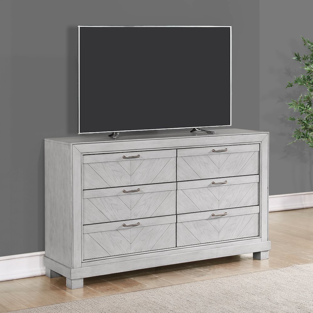 Montana Dresser. Picture 4