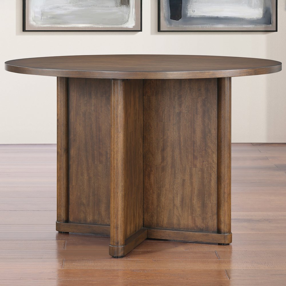 Cambridge Dining Table. Picture 4