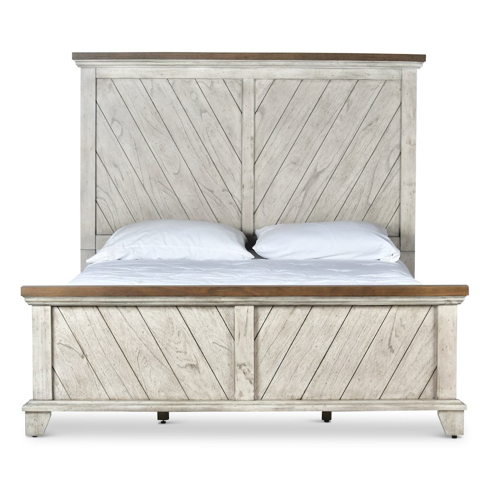 Bear Creek Queen Bed. Picture 3