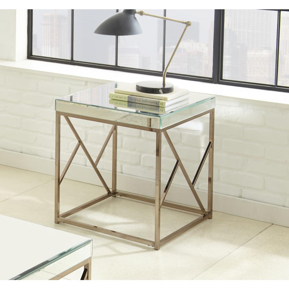 Evelyn End Table. Picture 3