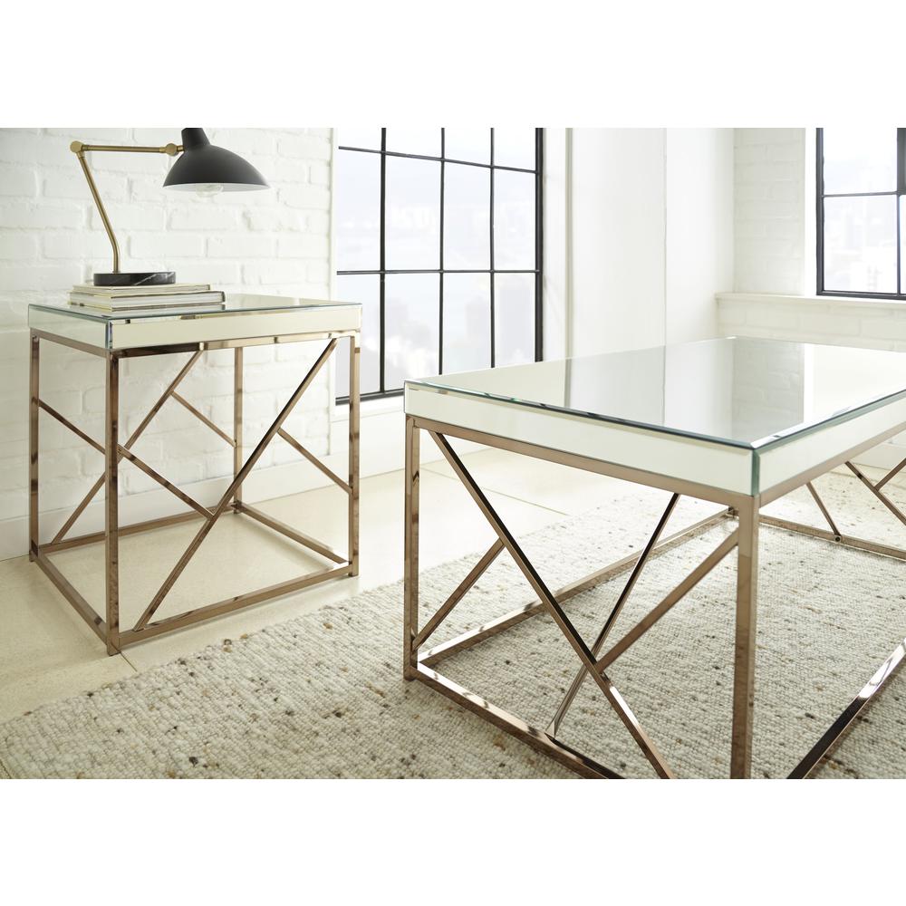 Evelyn End Table. Picture 5