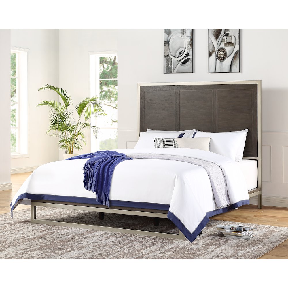 Broomfield Queen Bed. Picture 2