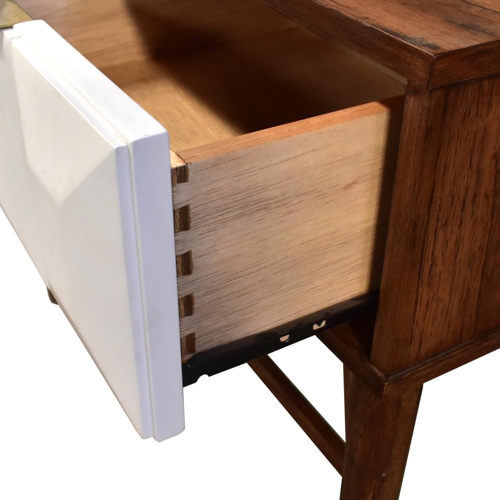 Ginny Console Table. Picture 3