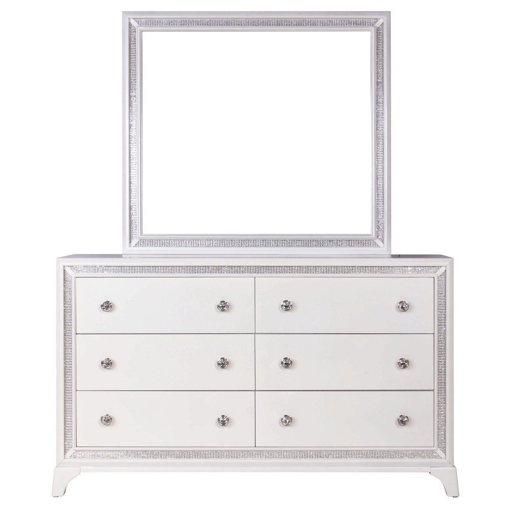 Cassie Dresser and Mirror. Picture 4