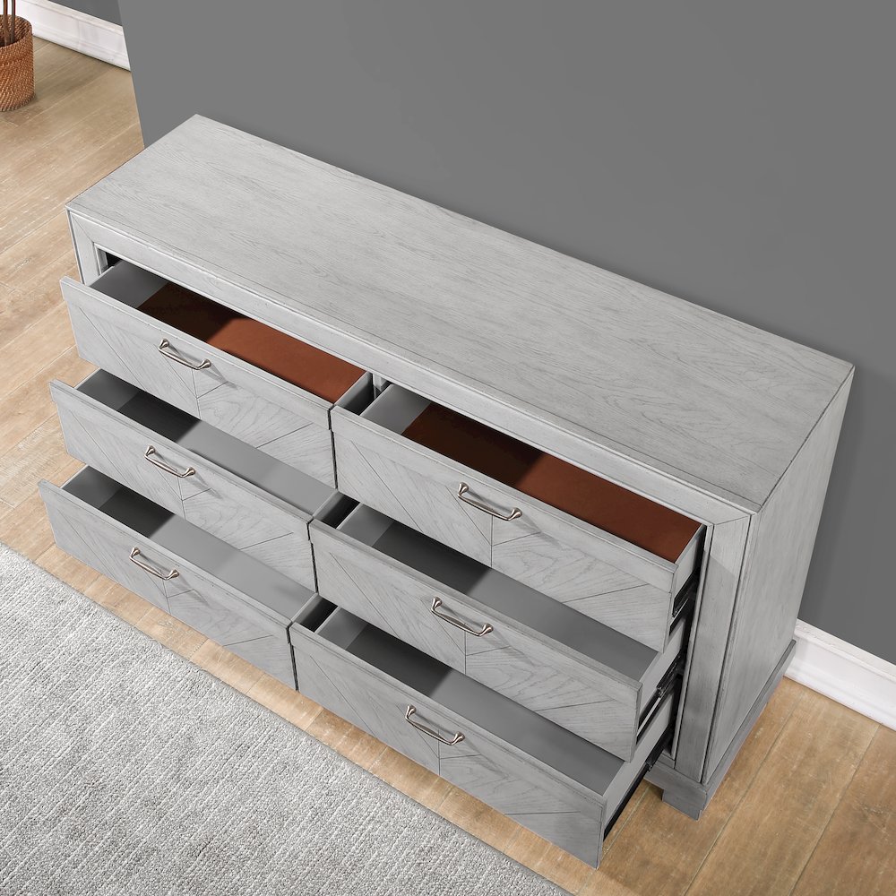 Montana Dresser. Picture 6