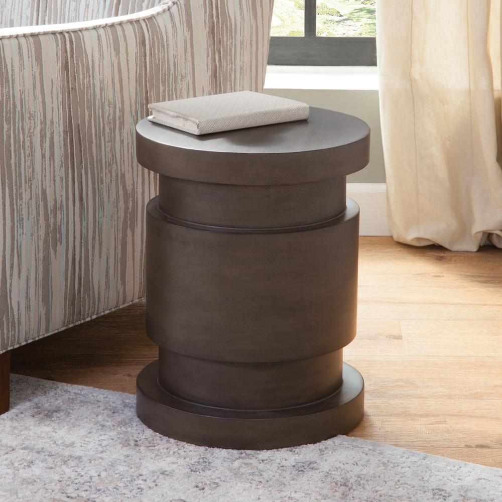 Duke Side Table. Picture 2
