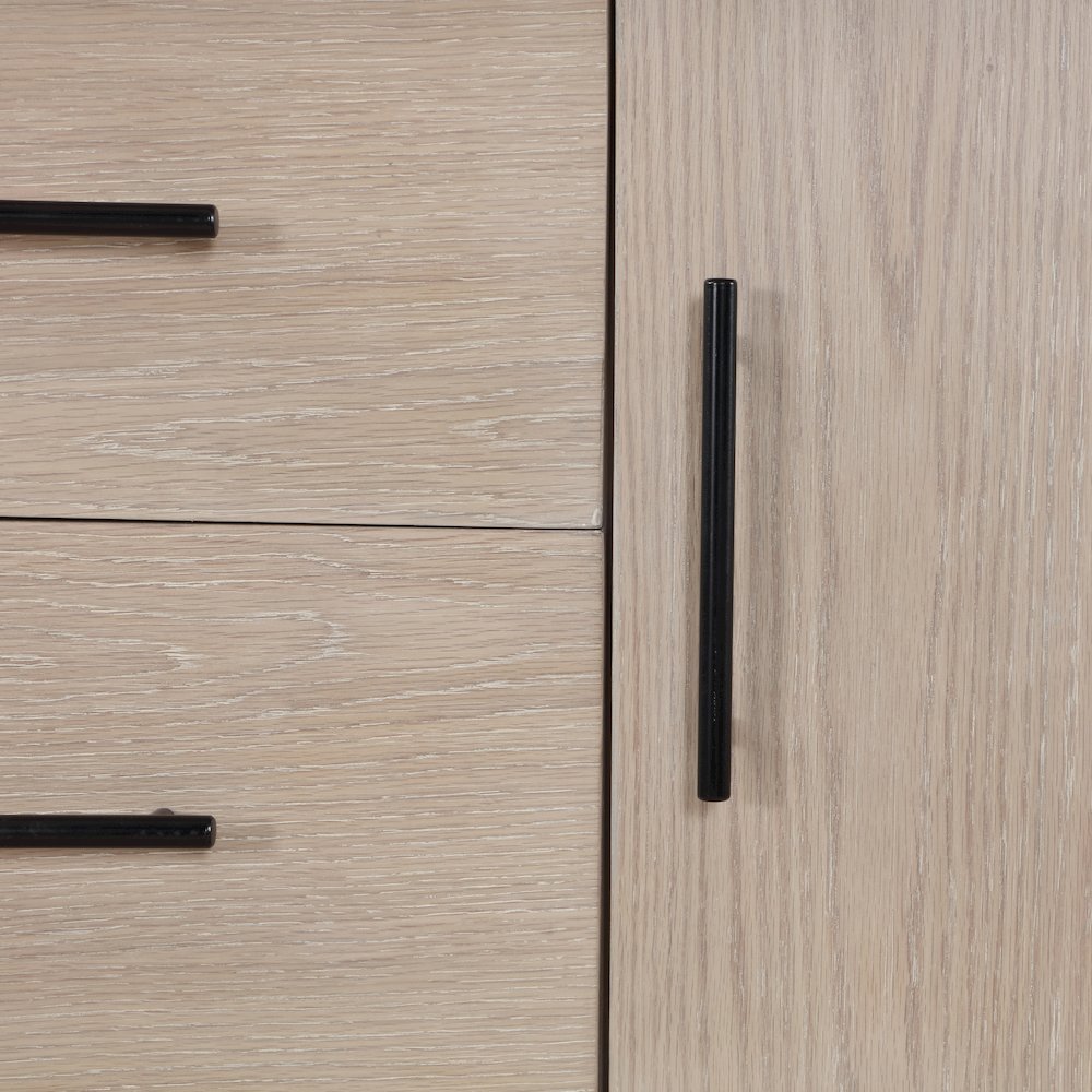 Gabby Server. Picture 7