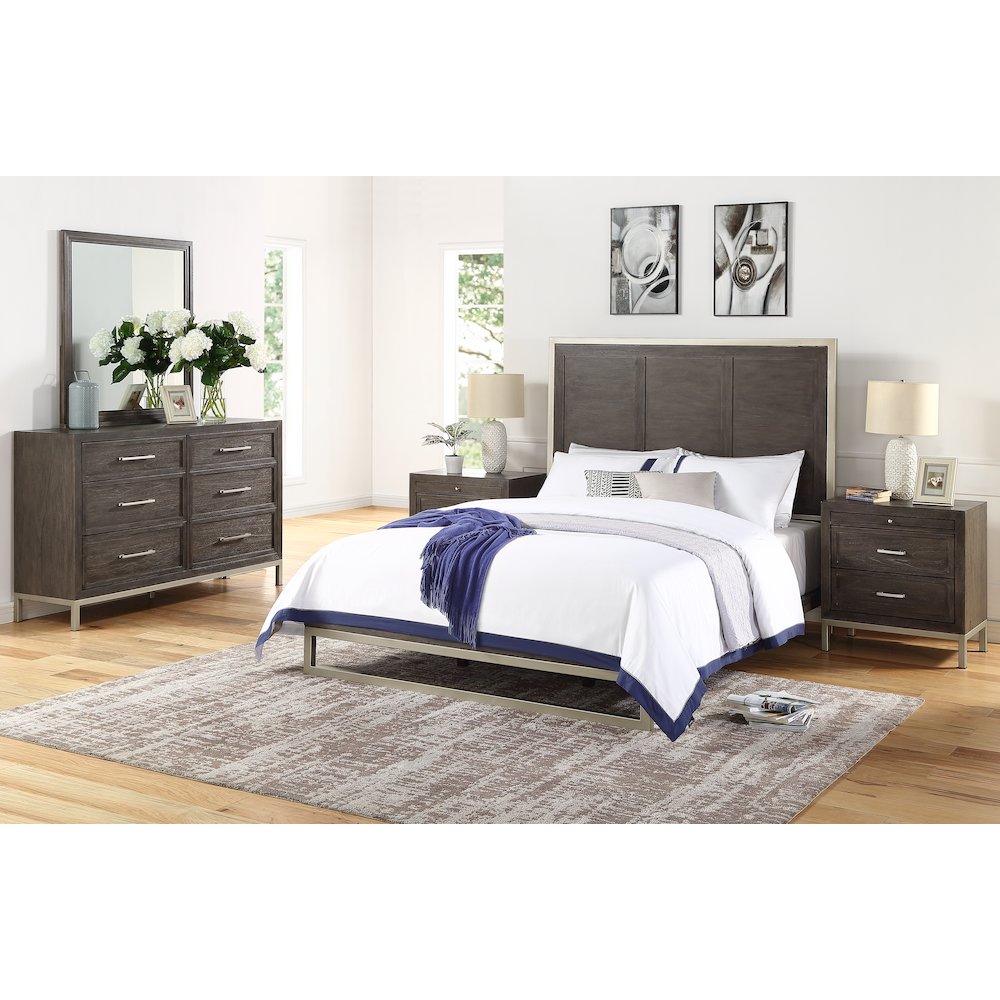 Broomfield Dresser. Picture 4
