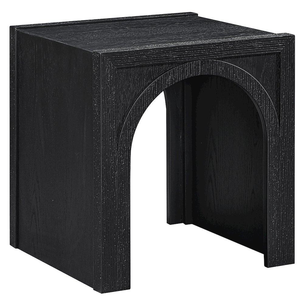 Fitzgerald End Table. Picture 1