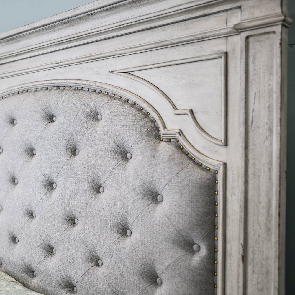 Highland Park King Bed - Rustic Ivory. Picture 5