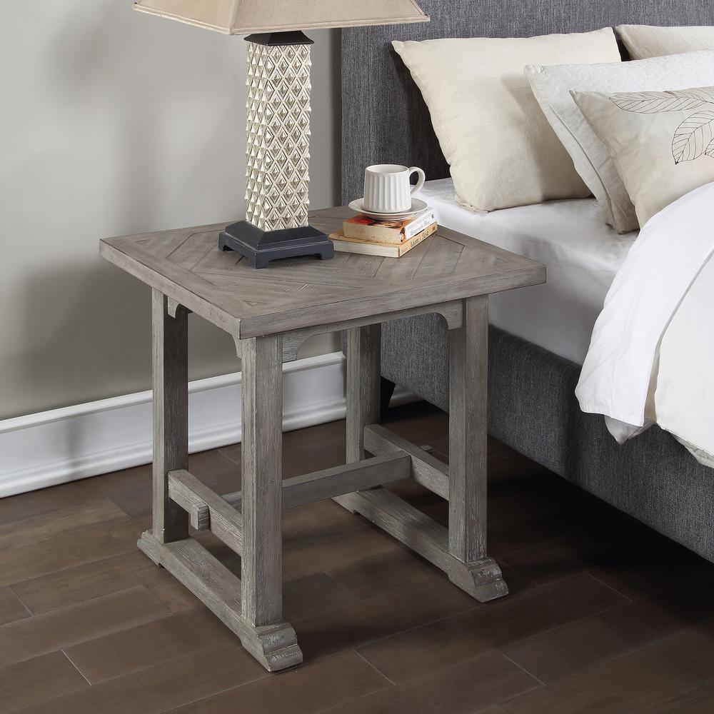 Whitford End Table. Picture 3