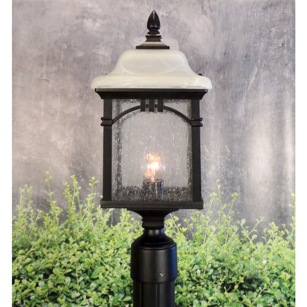 Sonoma Large Post Mount Light. Picture 1