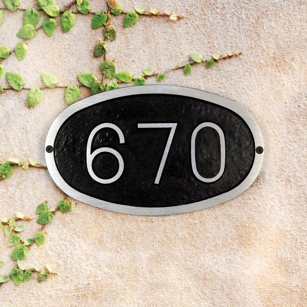 Horizontal Cast Aluminum Address Plaque with Brushed Aluminum Numbers. Picture 1