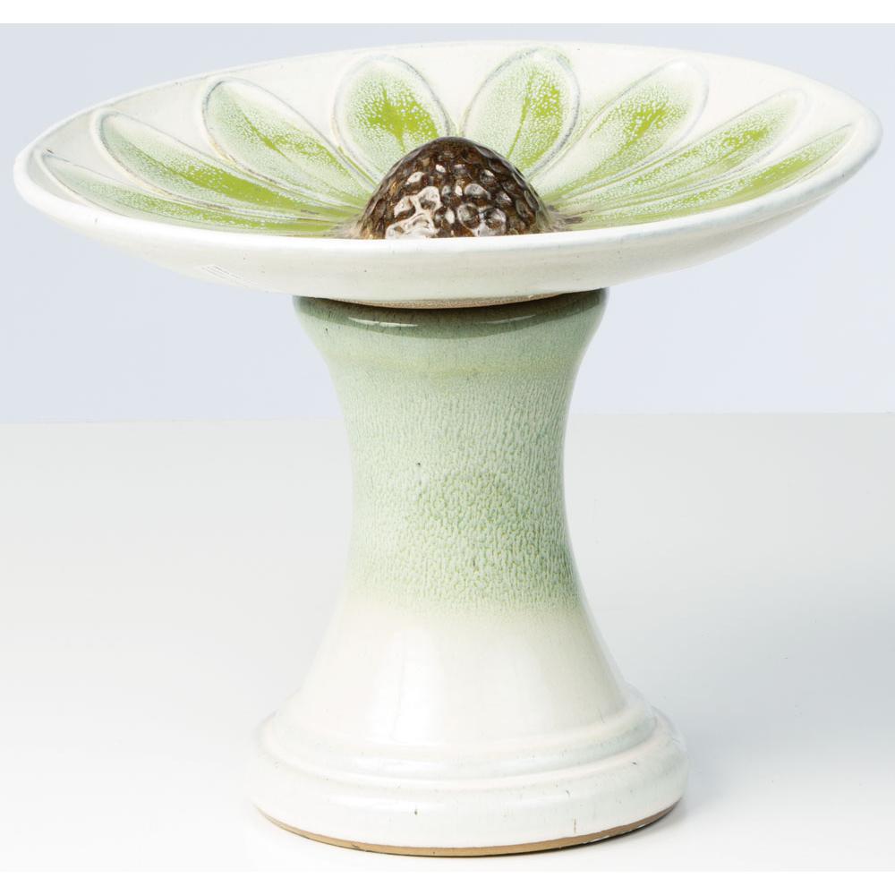 Daisy Birdbath - Green. Picture 3