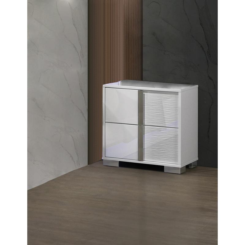 4 piece futuristic bedroom set, Queen size (platform) bed. Picture 3