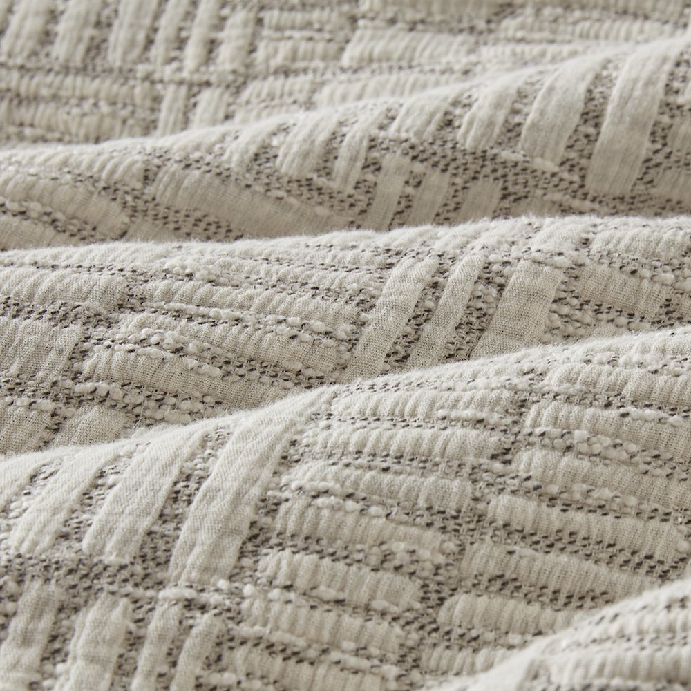 Harper Oversized Cotton Matelasse Comforter Set in Natural Color. Picture 3