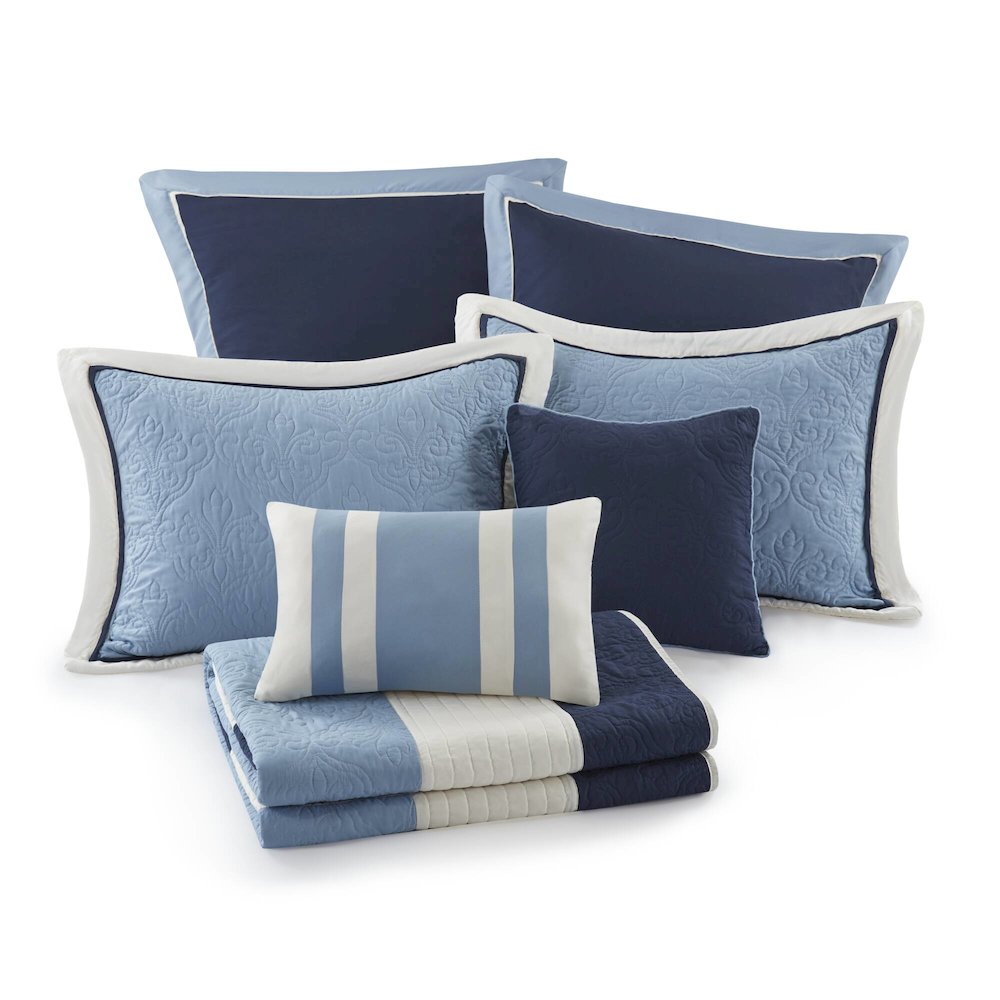7 Piece Quilt Set with Euro Shams and Throw Pillows. Picture 1