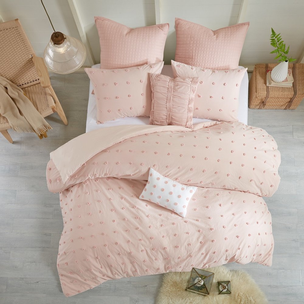 Cotton Jacquard Duvet Cover Set with Euro Shams and Throw Pillows. Picture 4