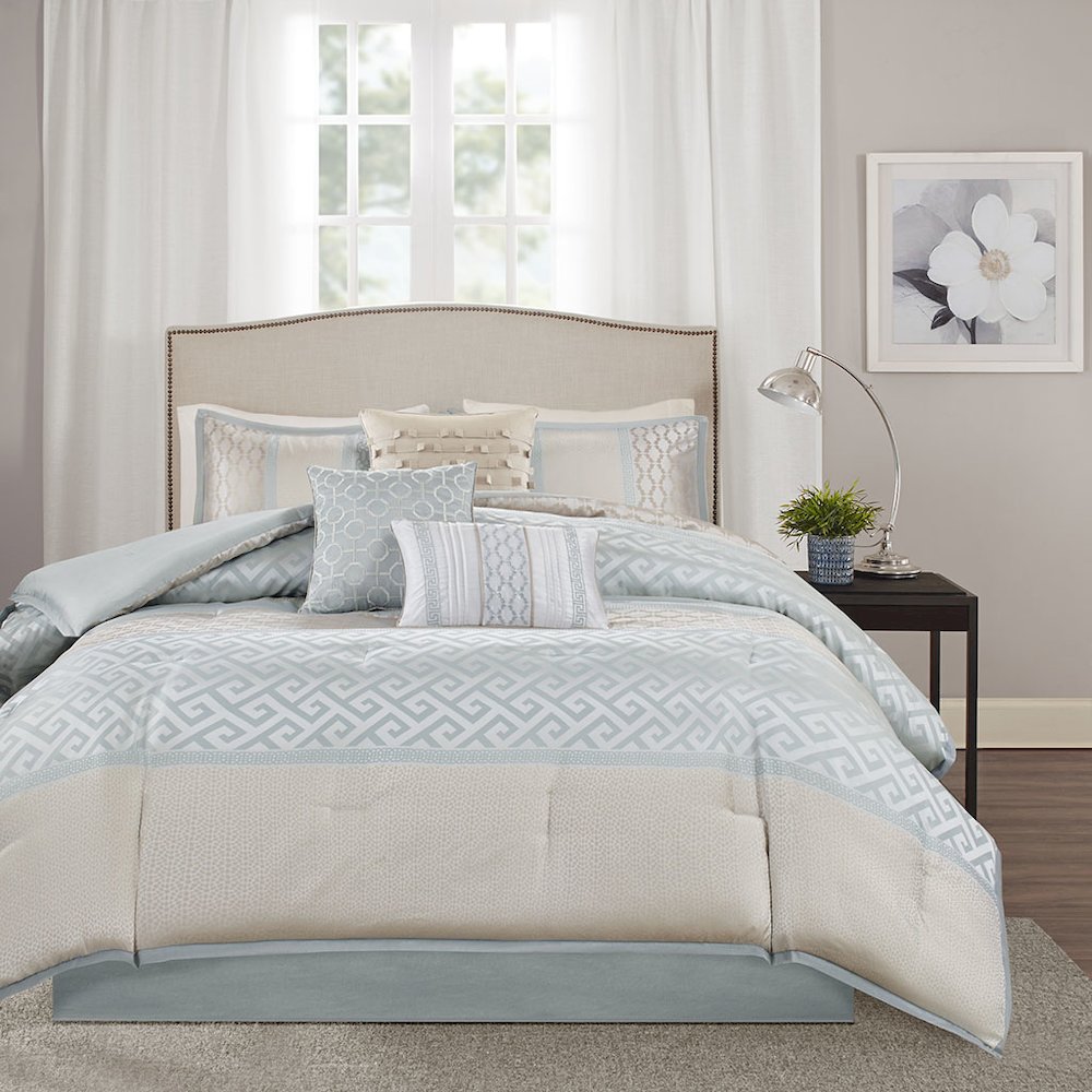 7 Piece Comforter Set. Picture 2