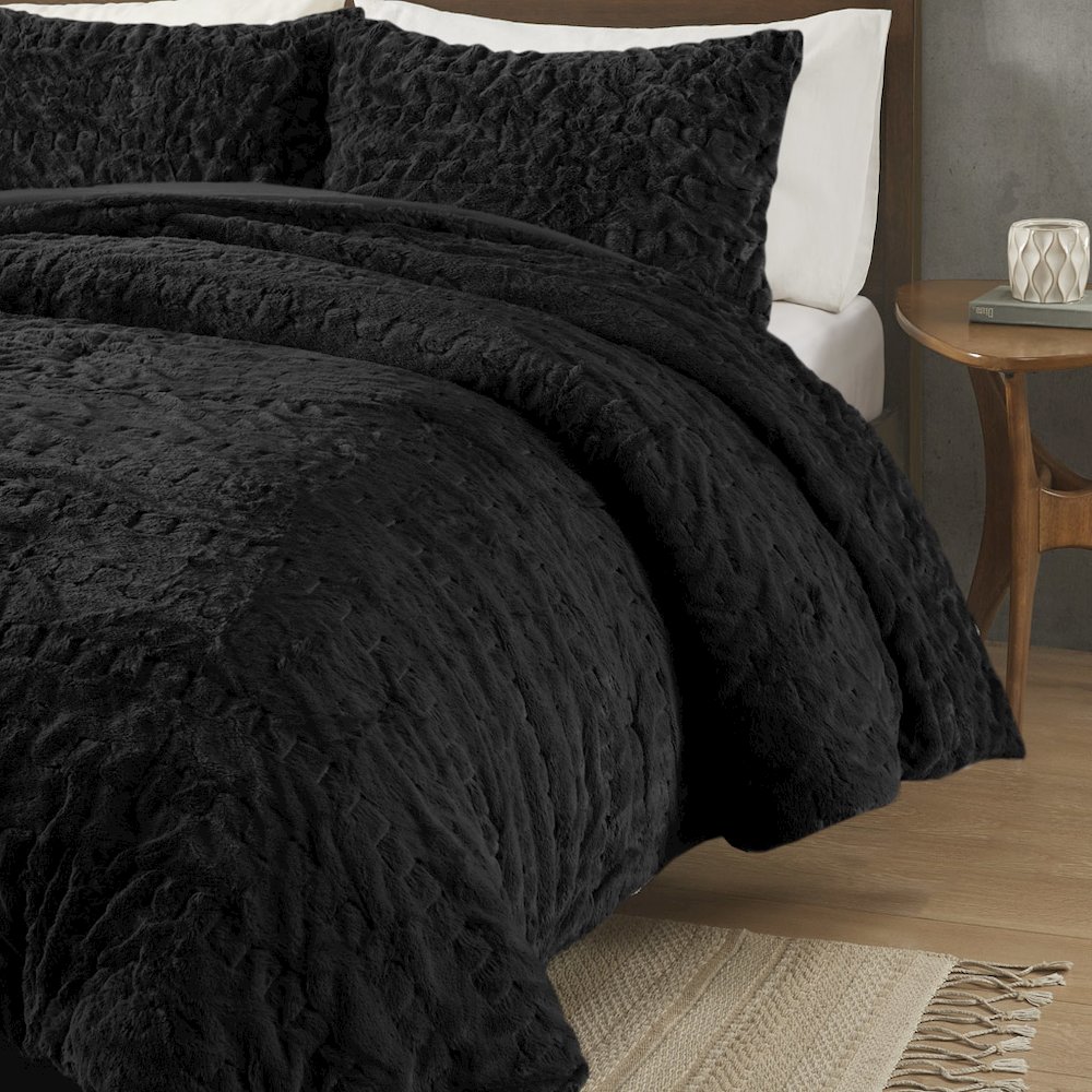 Ruched Fur Down Alternative Comforter Set. Picture 1