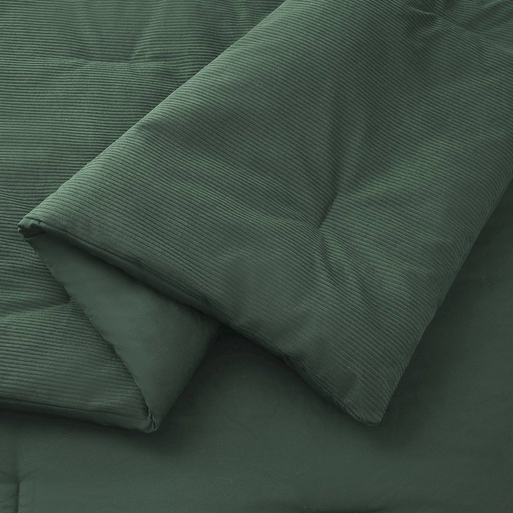 Stafford Comforter Set. Picture 4