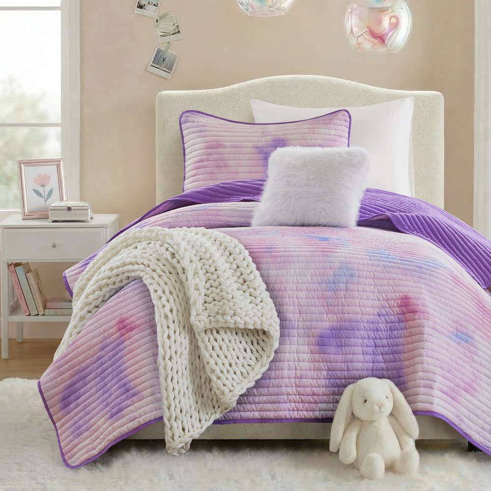 Cassiopeia Watercolor Tie Dye Printed Quilt Set with Throw Pillow. Picture 1