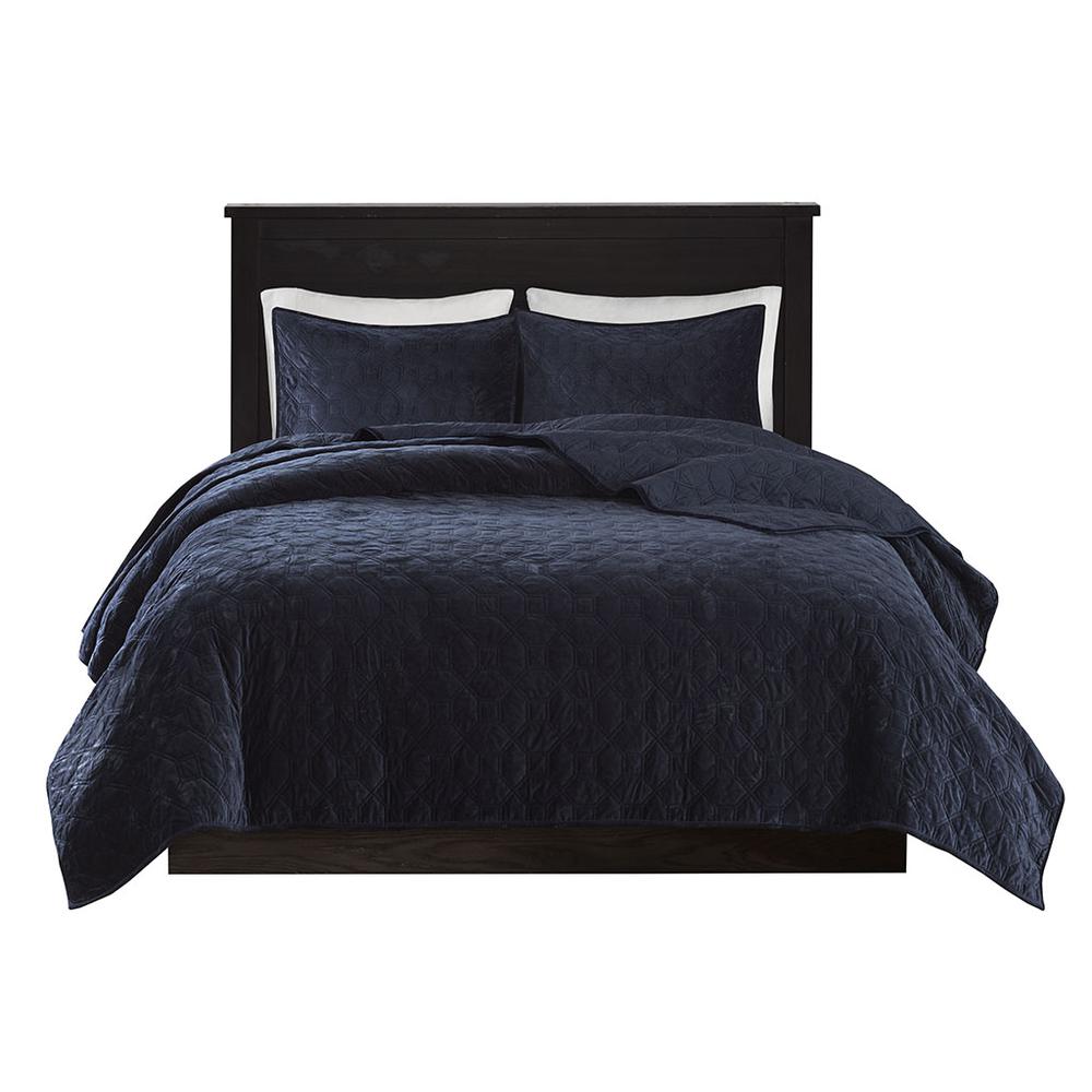 Harper 3 Piece Velvet Quilt Set, Navy color. Picture 5