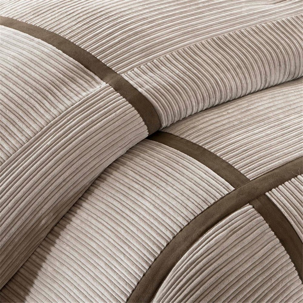 7 Piece Comforter Set. Picture 2