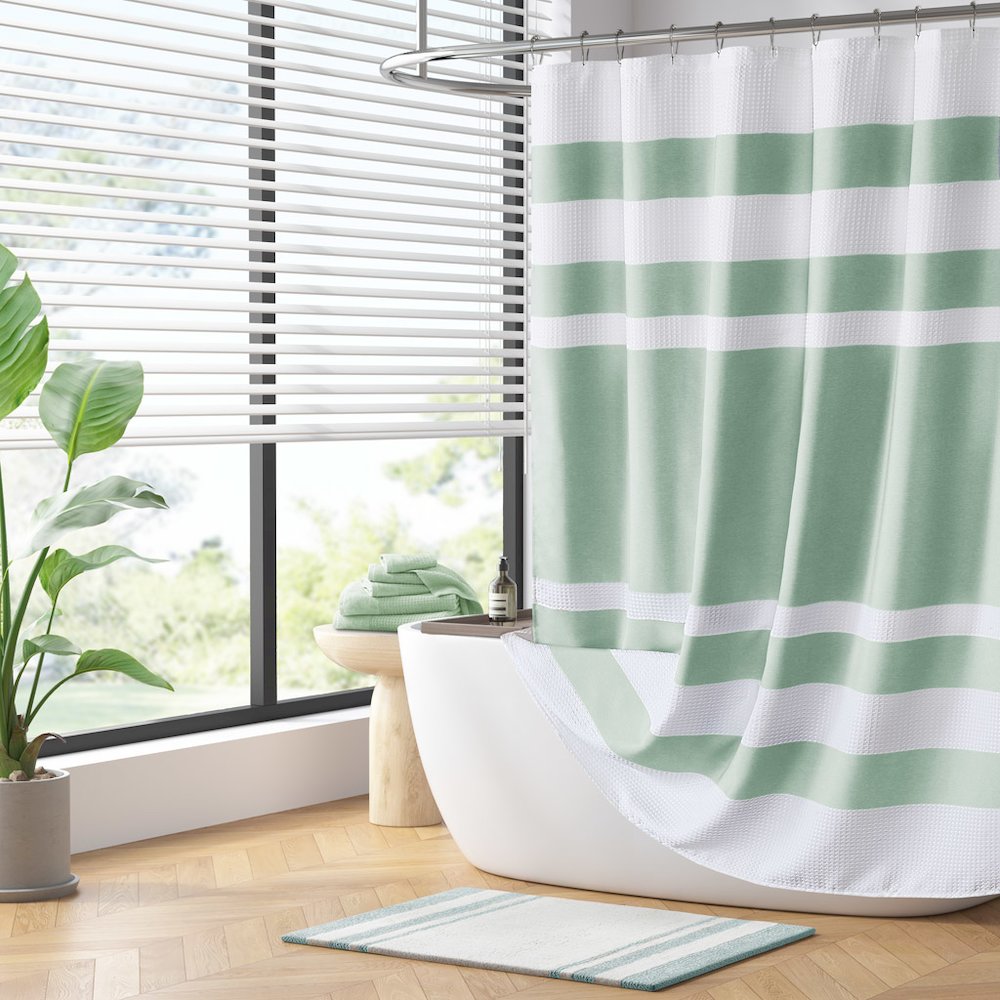 Shower Curtain with 3M Treatment. Picture 5
