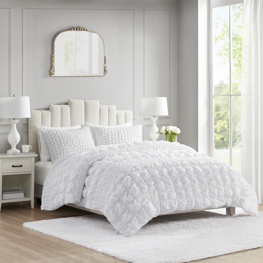 Evelyn 3 Piece Stripe Ruched Comforter Set, White color. Picture 1