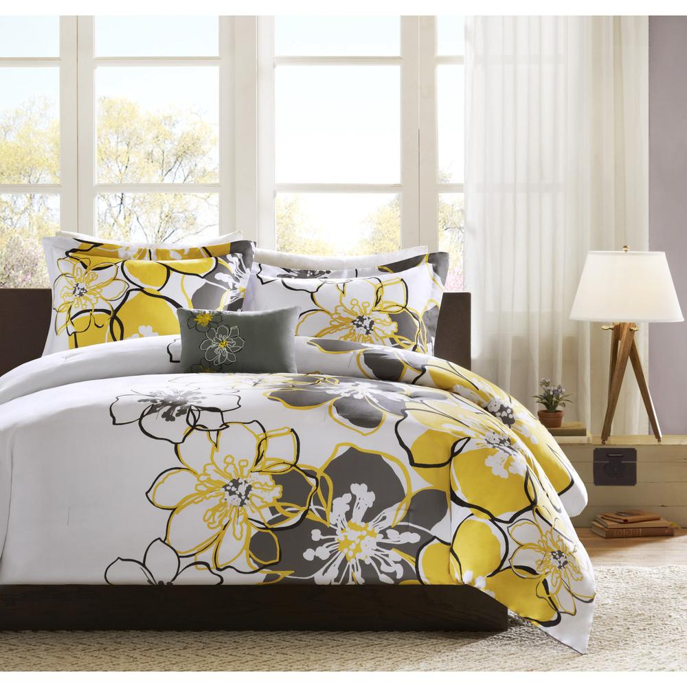 Floral Comforter Set. Picture 1