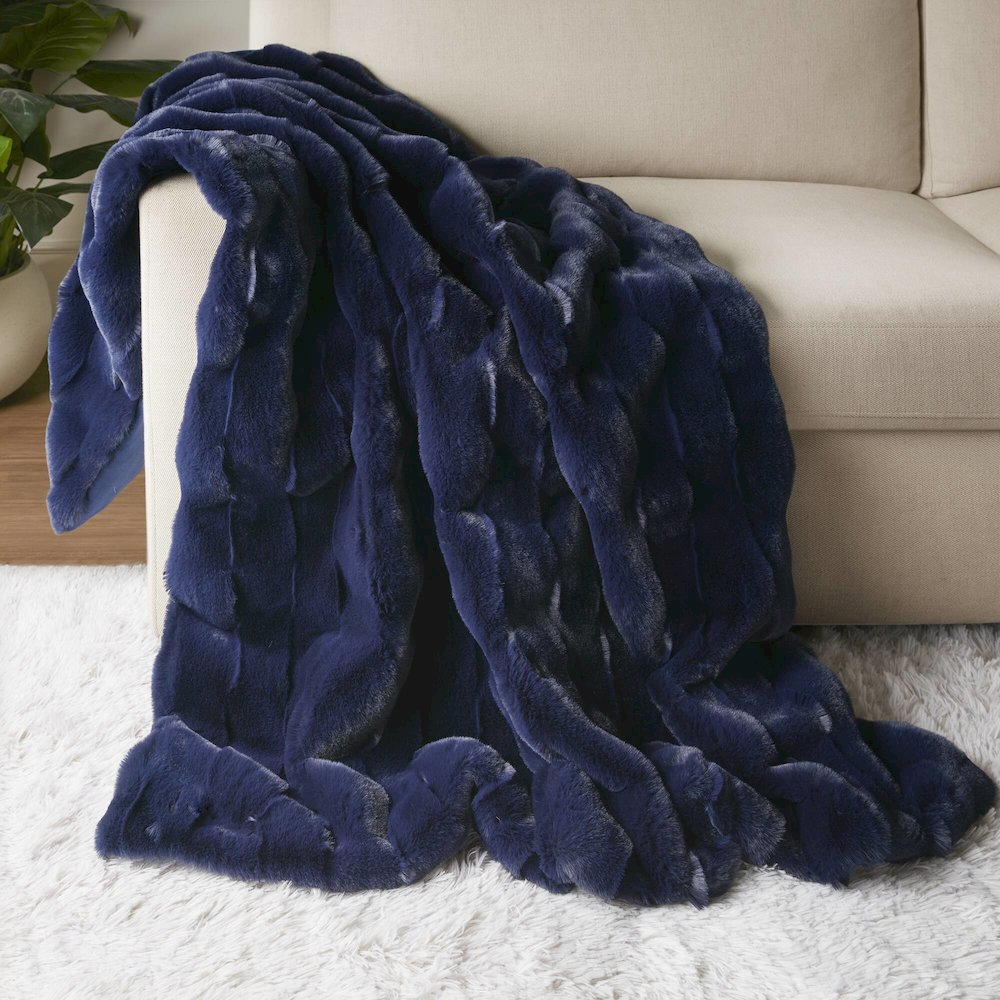 Vivienne Faux Fur Throw, Navy color. Picture 4
