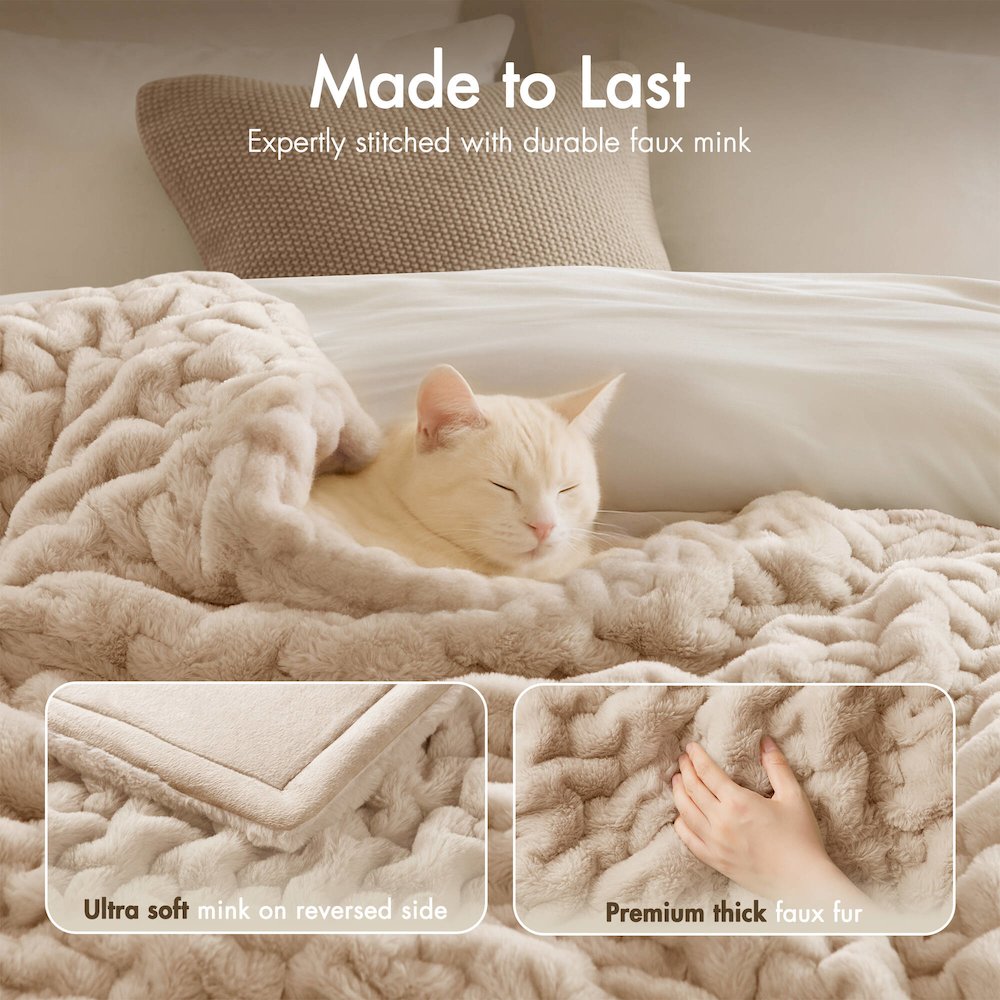 Ruched Fur Throw, Tan color. Picture 4