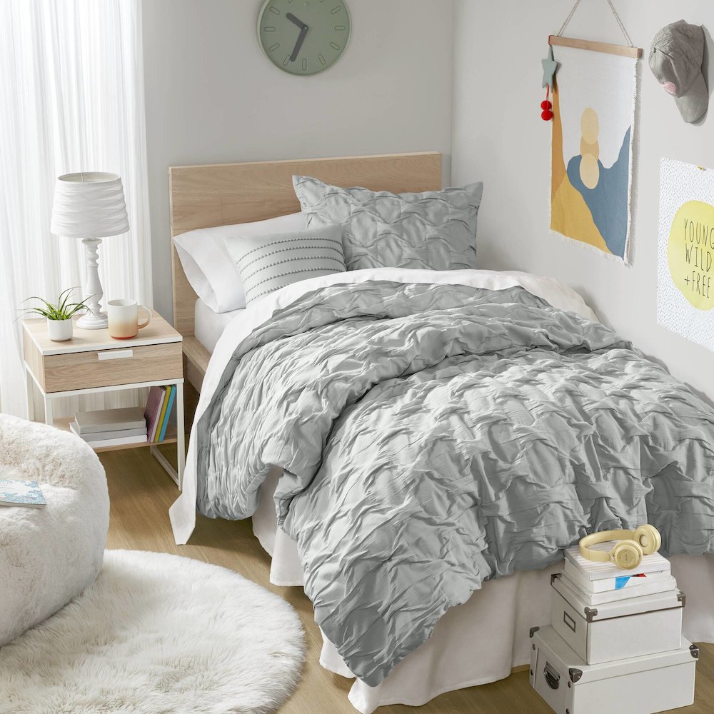 Bailey Diamond Pucker Woven Comforter Set, Gray color. Picture 2