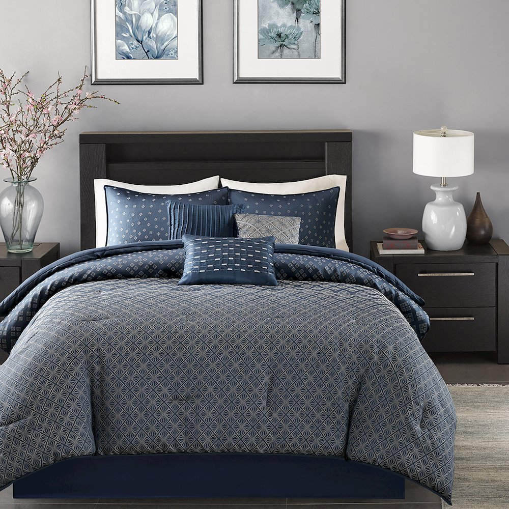 7 Piece Comforter Set. Picture 2