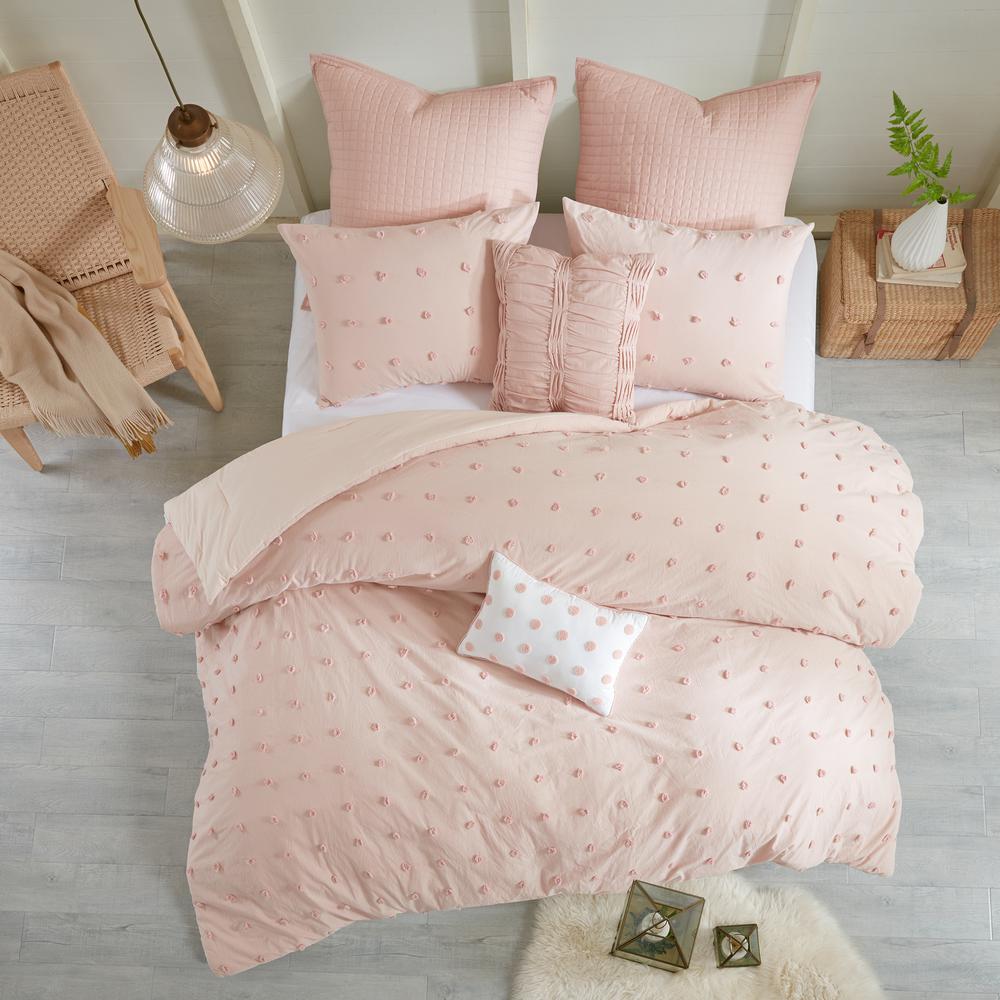 Cotton Jacquard Comforter Set with Euro Shams and Throw Pillows. Picture 4