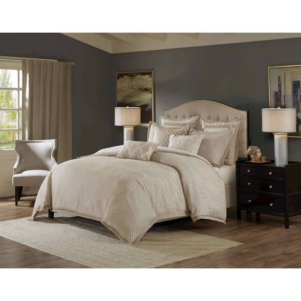 Shades of Serenity Jacquard Comforter Set. Picture 1