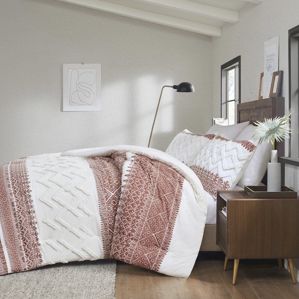 3 Piece Cotton Comforter Set with Chenille Tufting. Picture 3