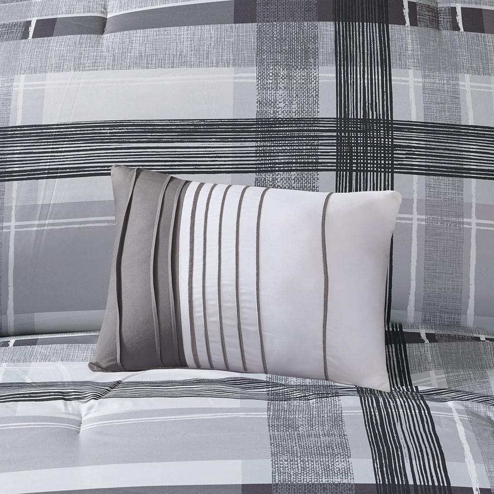 Plaid Comforter Set. Picture 2