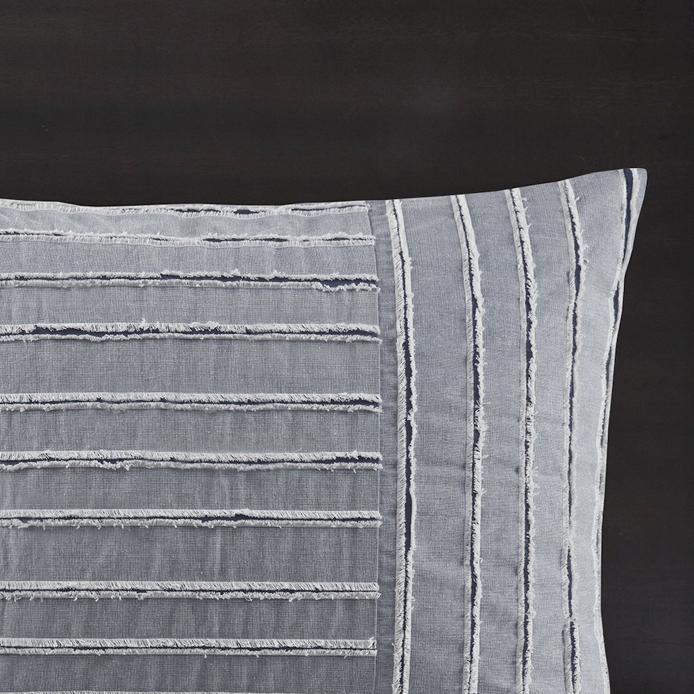 Cotton Clipped Jacquard Comforter Set with Euro Shams and Throw Pillows. Picture 5